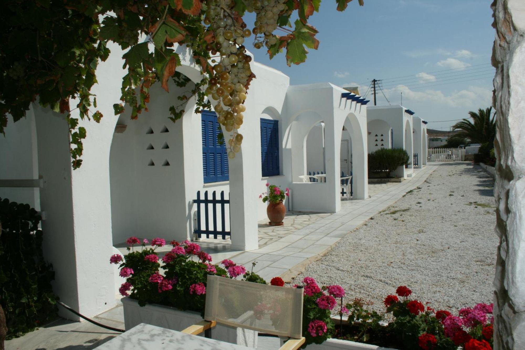 Bungalows Marina Naousa  Ruang foto